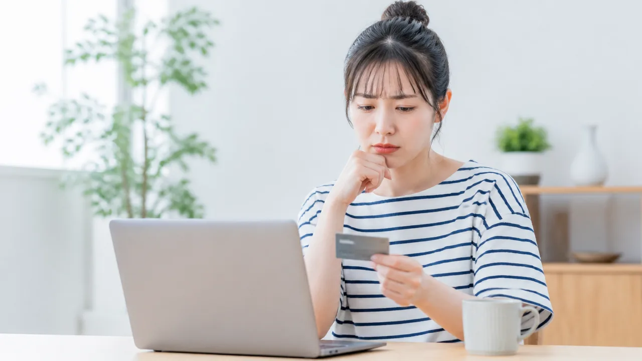 アマゾンプライム二重請求の原因は?確認方法と解約・返金手続きを解説